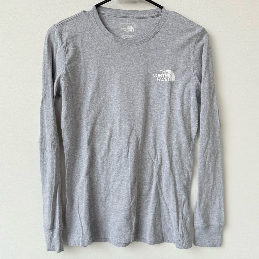 The North Face Women’s Grey Long Sleeve Shirt size small